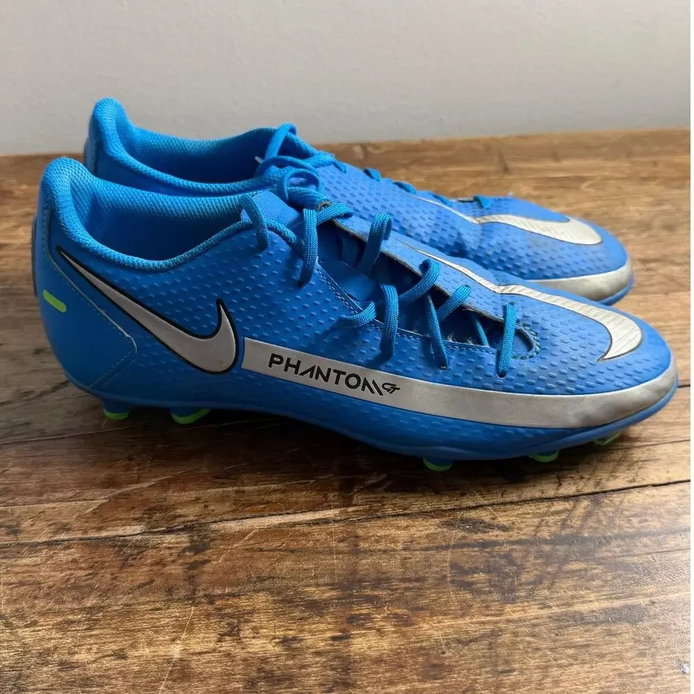 Nike Phantom GT Club soccer cleats size 7